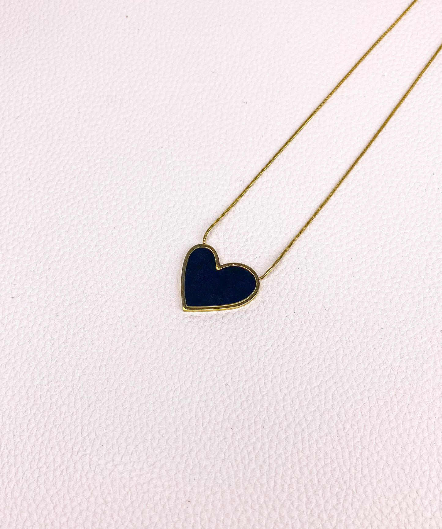 black heart necklace
