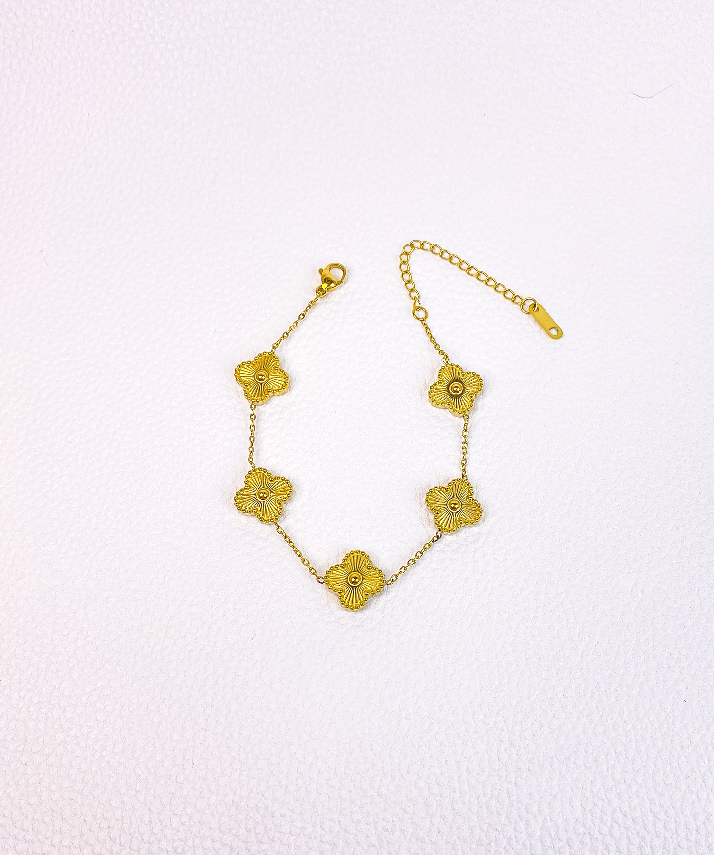 gold van cleef gold bracelet