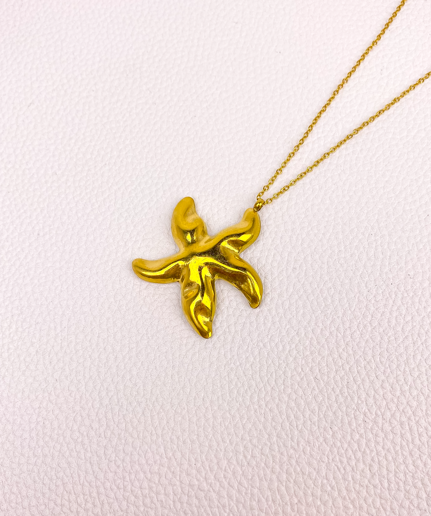 gold star necklace