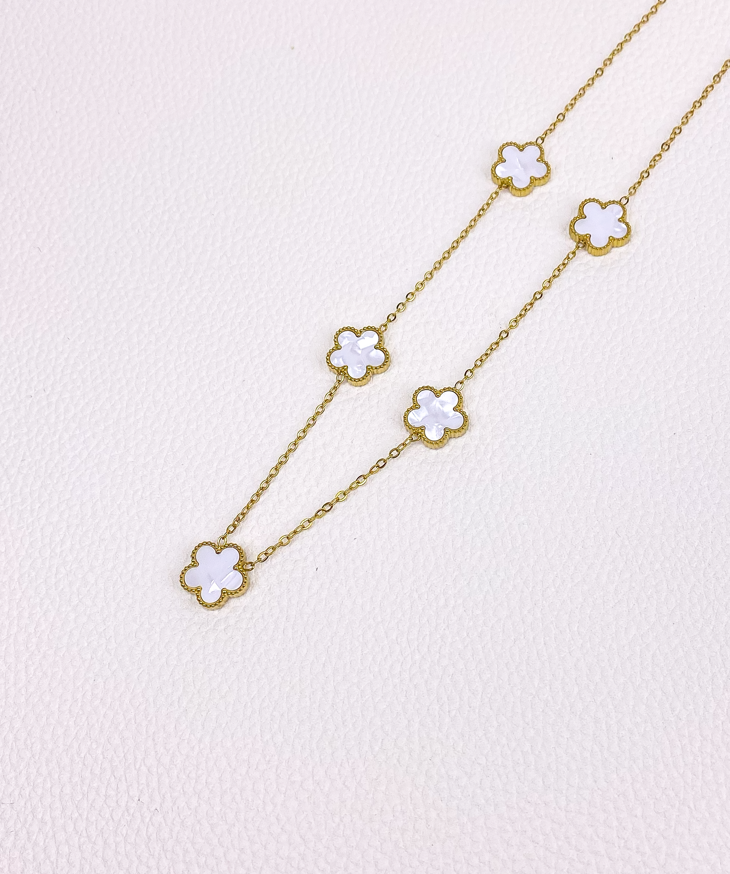 White van cleef gold necklace